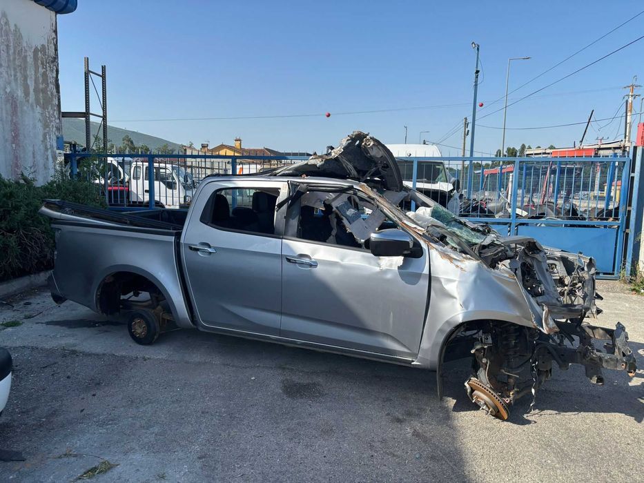 Peças Izuzu D-MAX do ano 2023