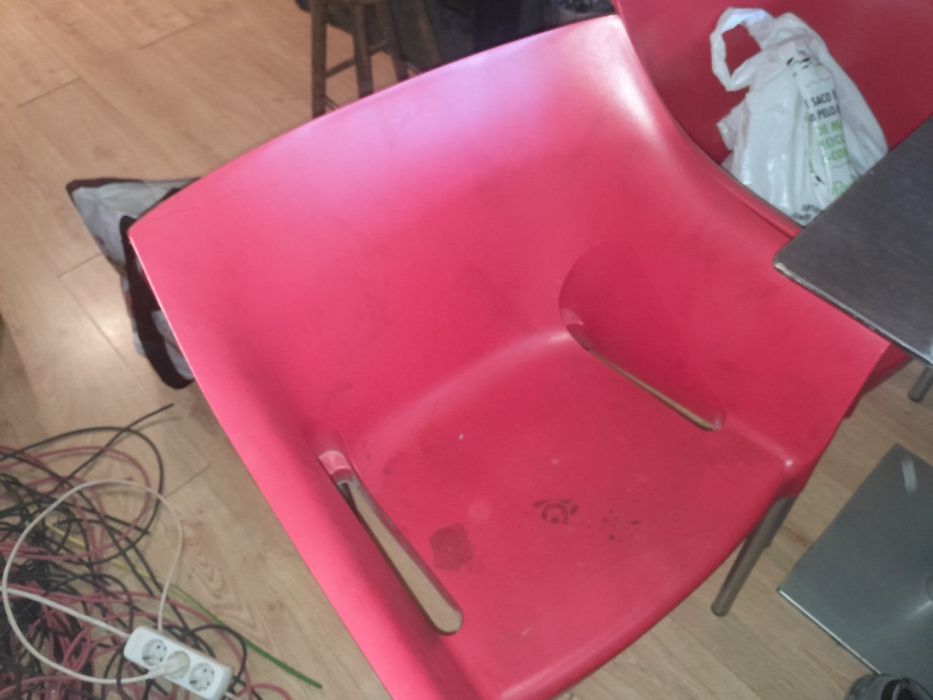 Conjucto de esplanada 2 cadeiras+ mesa 30€