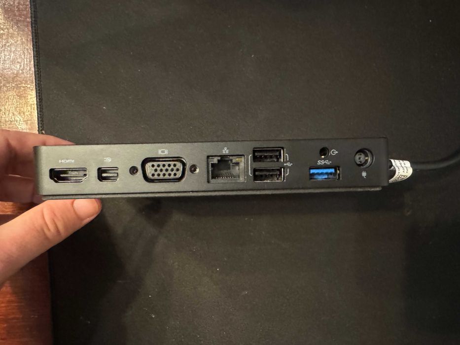 Stacja dokująca DELL WD 15 + zasilacz 130W + Mini DisplayPort