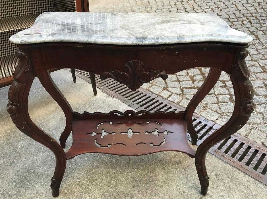 Mesa original com muito charme