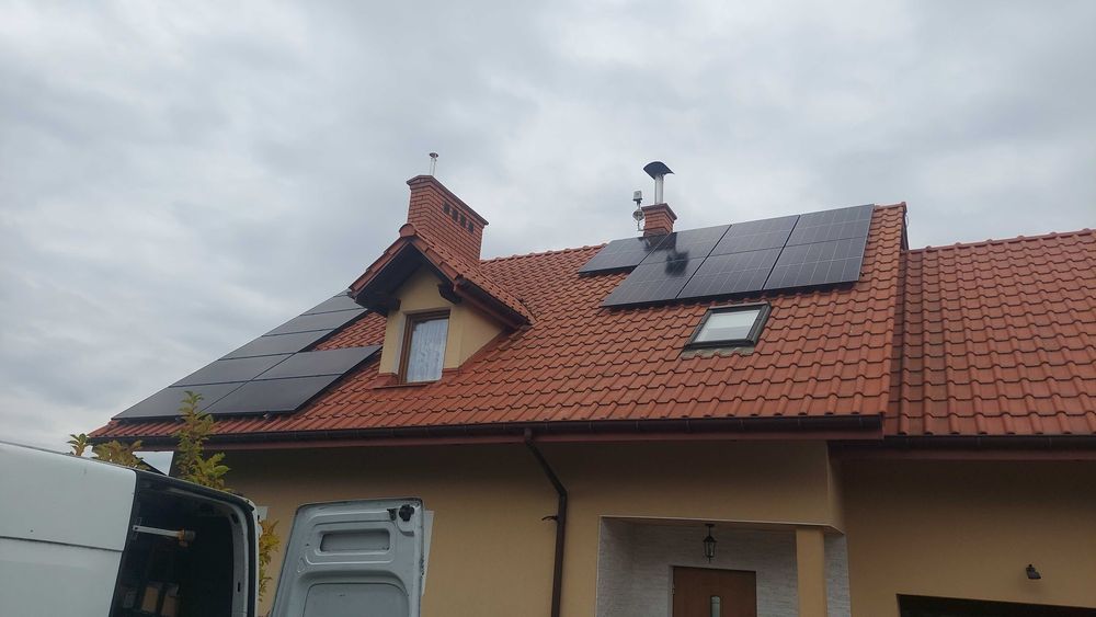 Fotowoltaika 6.375 kW, magazyn 15,36 kWh, Deye 10kW