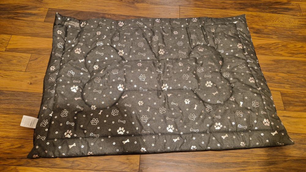 Legowisko dla psa mata Welsti 130x90 wodoodporne miękkia, nowa.