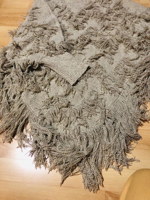 Sweter bardzo oryginalny rozm i uniwersalny