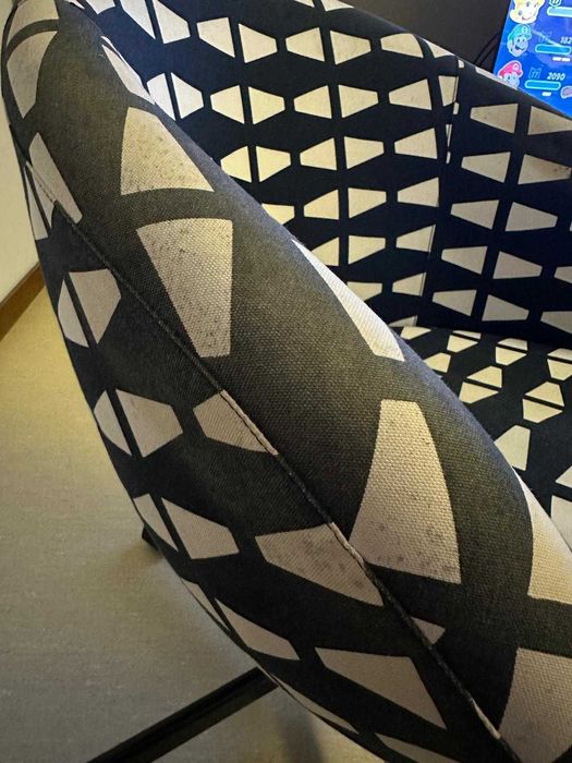 Cadeira de escritório SKRUVSTA confortável(oferta de suporte portátil)