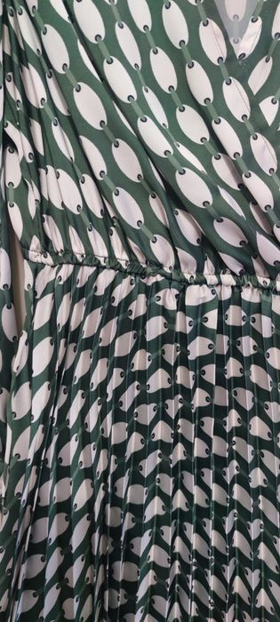 Сукня для святкової події