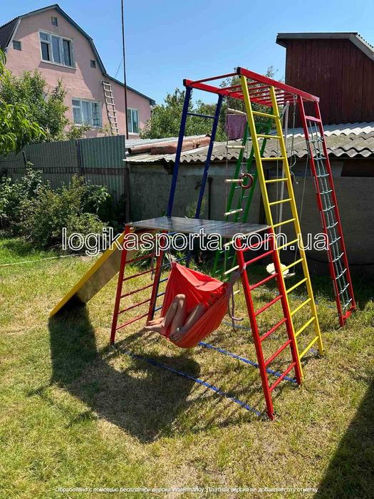 Детская площадка. Детская игровая площадка. Дитячий майданчик