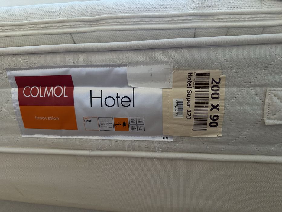 2 Colchões 90x200cm, com pouco uso