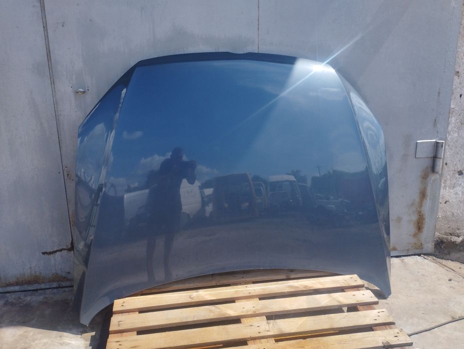 Капот Pasaat B 7 LK7X
