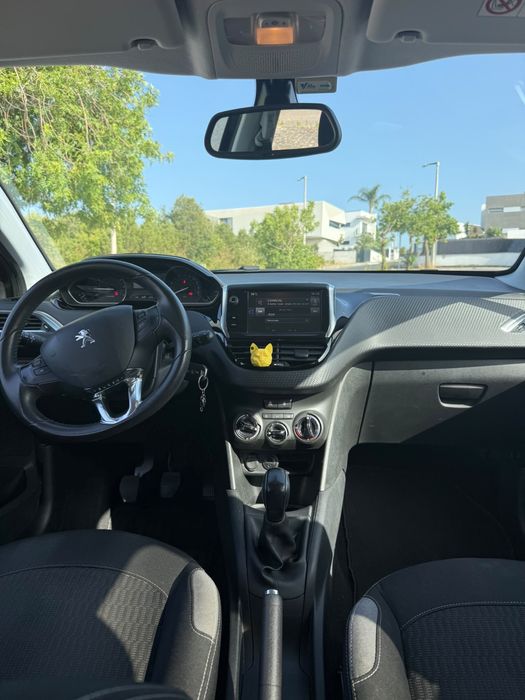 Peugeot 208 — fotografia 4