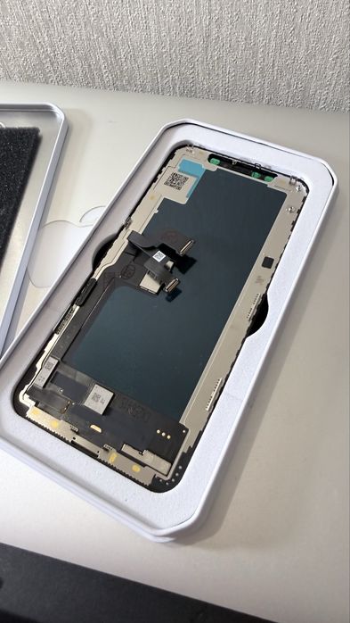 Продам екран iPhone XS