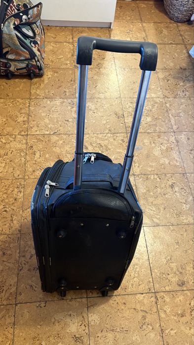 Mala em Couro sintético