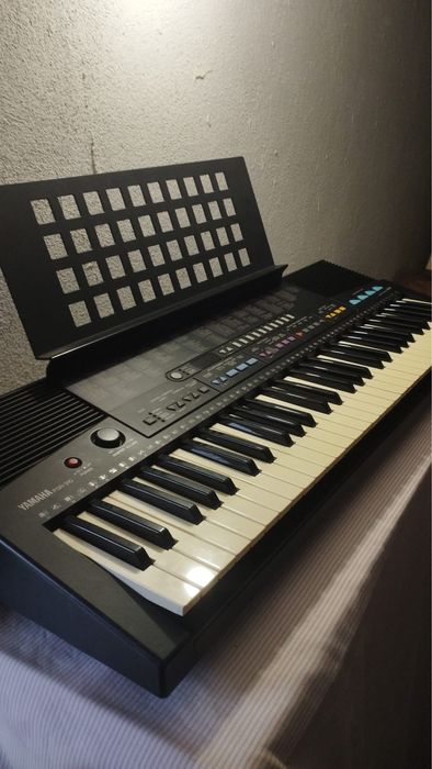 Órgão Yamaha PSR 310