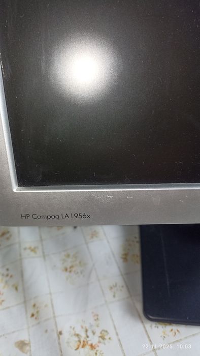 Монитор 19 HP Compag