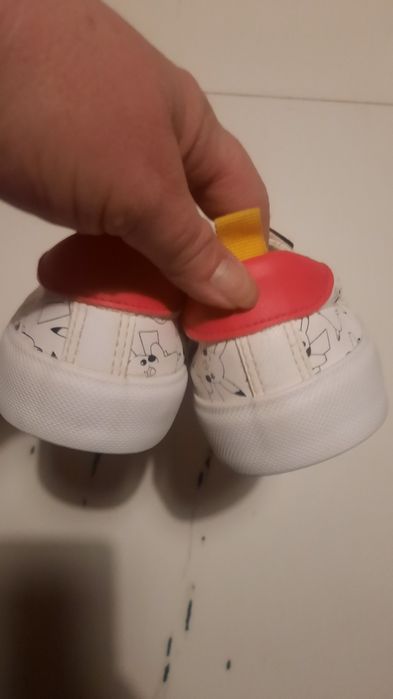 Tenisówki pokemon 38