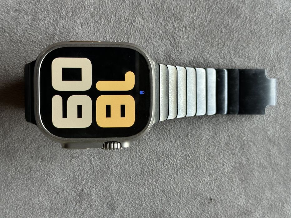Apple Watch Ultra 1 49 mm GPS + Cellular | Caixa + 2 braceletes