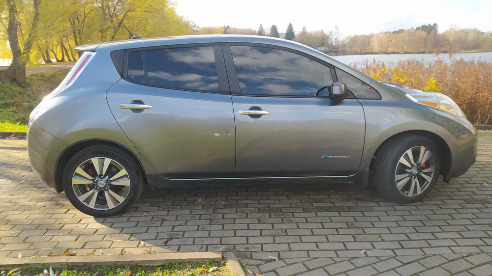 Nissan Leaf 2014