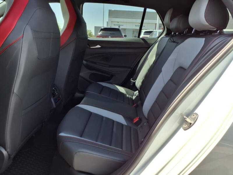 2025 Volkswagen Golf GTI Autobahn