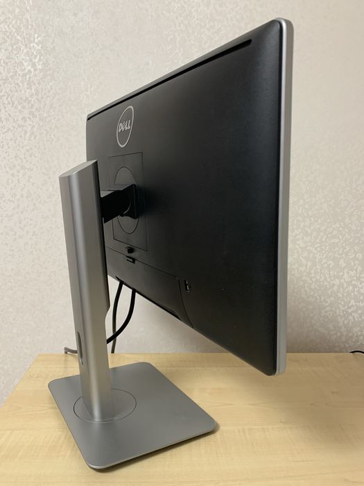 Монітор Dell 22 діагональ