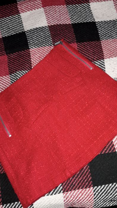 Спідниця червона