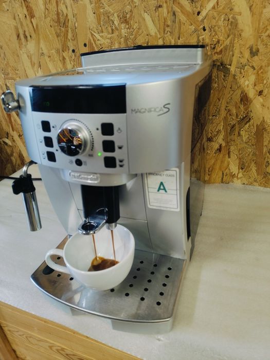 Ekspres DeLonghi Magnifica S ECAM 22.110 B