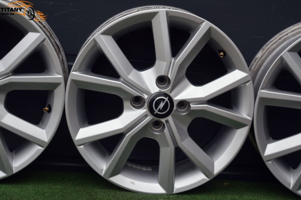 Seat Оригінал R15 4x100 Nissan Kicks Note Mitsubishi Mirage Toyota