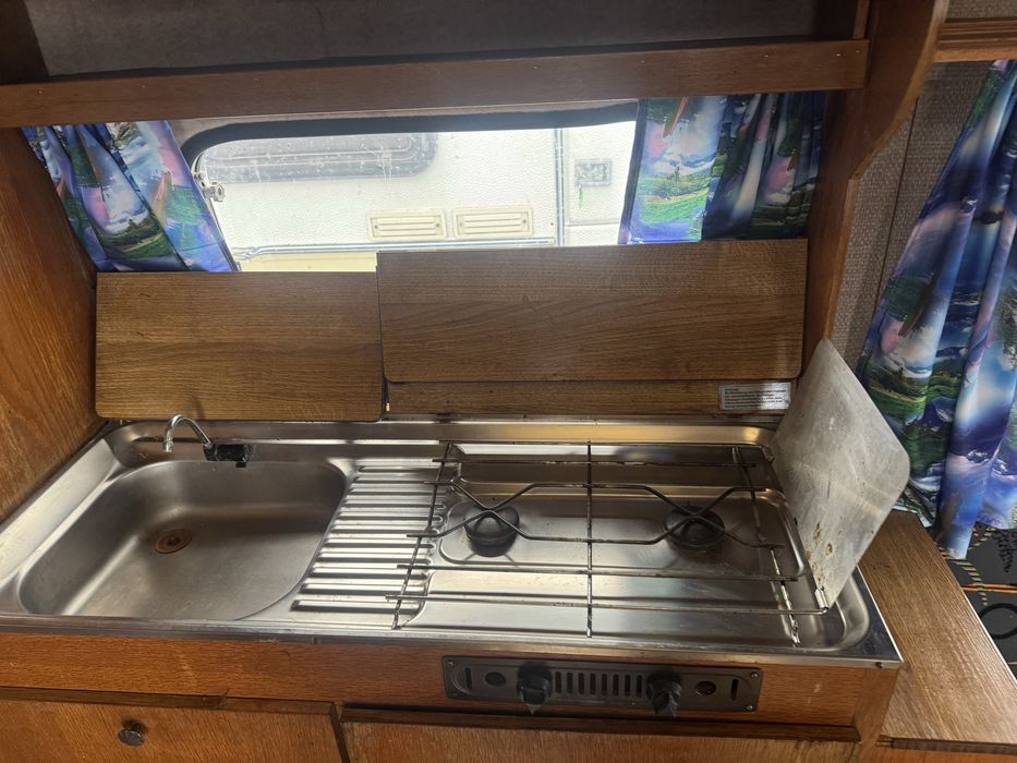 Кемпер дім на колесах