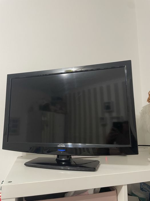 TV electronia LD 24 HD com comando