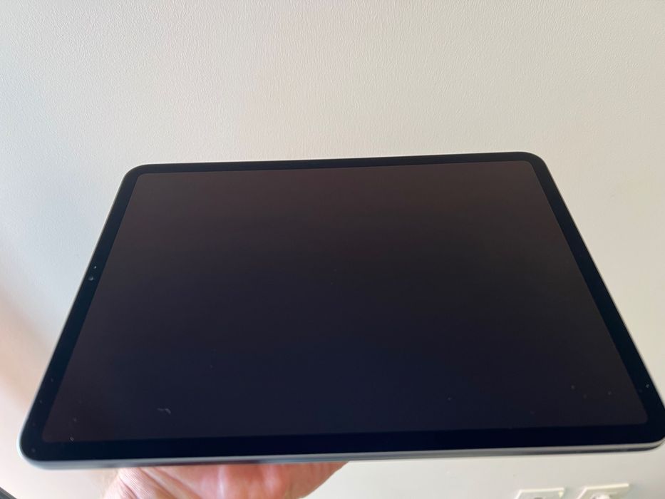 iPad Pro de 11" (mod. A1980) com caneta e capa, tudo em estado impecável