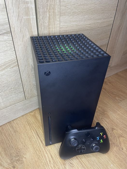 Konsola Xbox Series X + Kontroler