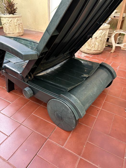 Esperguiçadeira plastico