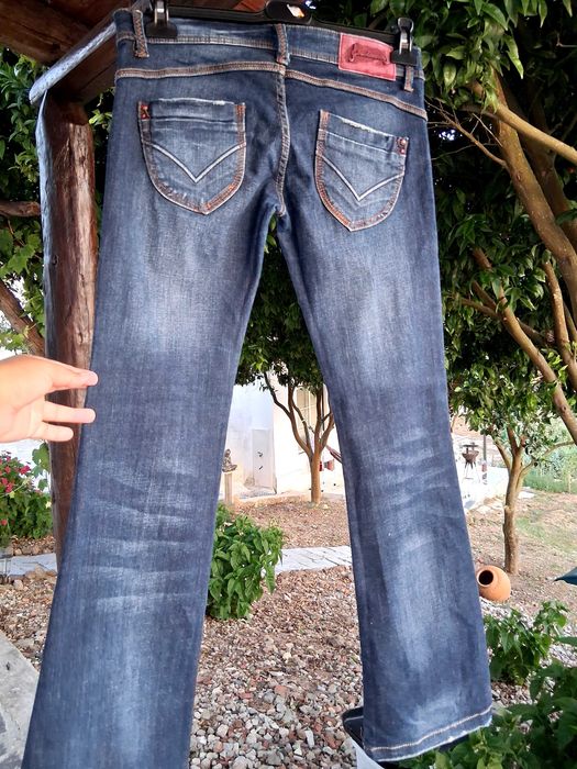 Calça Stradivarius,com blusa Yessica C&A.