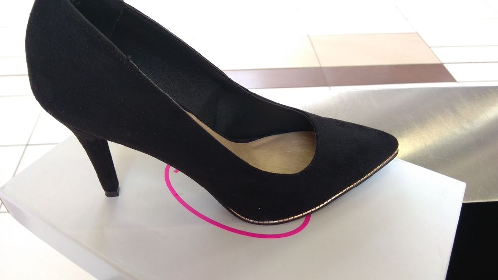 Buty Deichmann 39 nowe