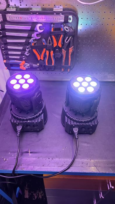 2x Moving Head FONESTAR LED RGBW 7x10W