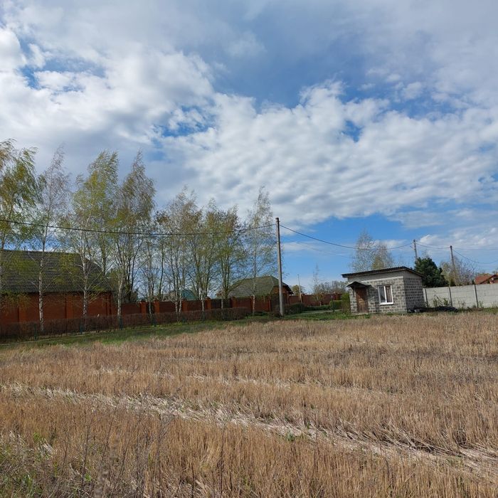 Продам земельну ділянку с. Зернове