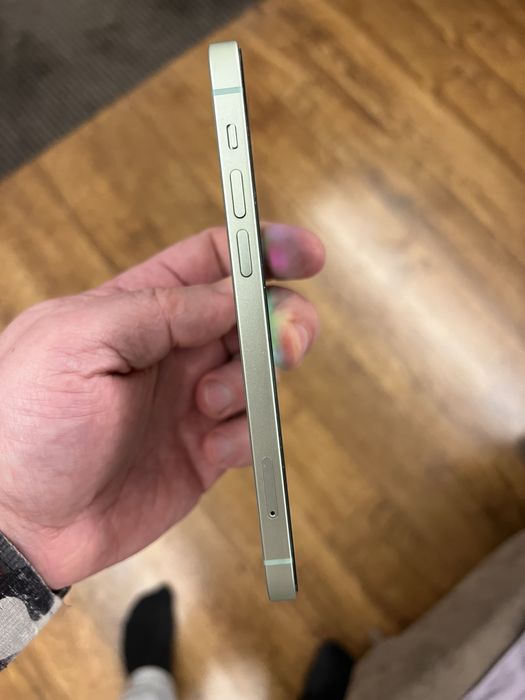 Iphone 12 64 gb памʼяті