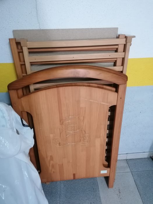 NEW PRICE - Crib with Mattress