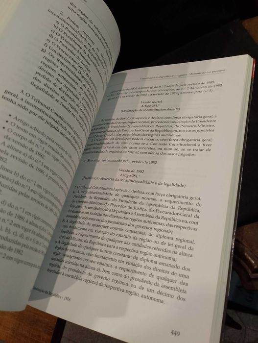 Constituição da República Portuguesa - Manuel Monteiro