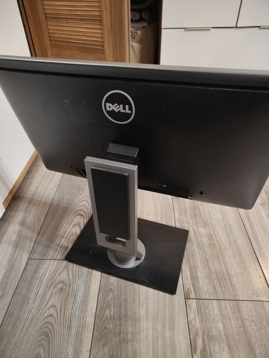 Monitor DELL 24 cale