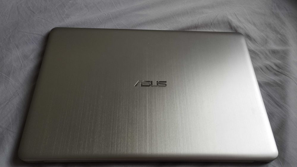 Ноутбук Ігровий Asus i7-8750h GTX 1050
