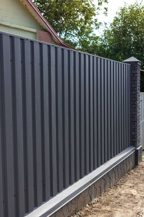 Профнастил для паркану, даху, альтанок, гаражів.