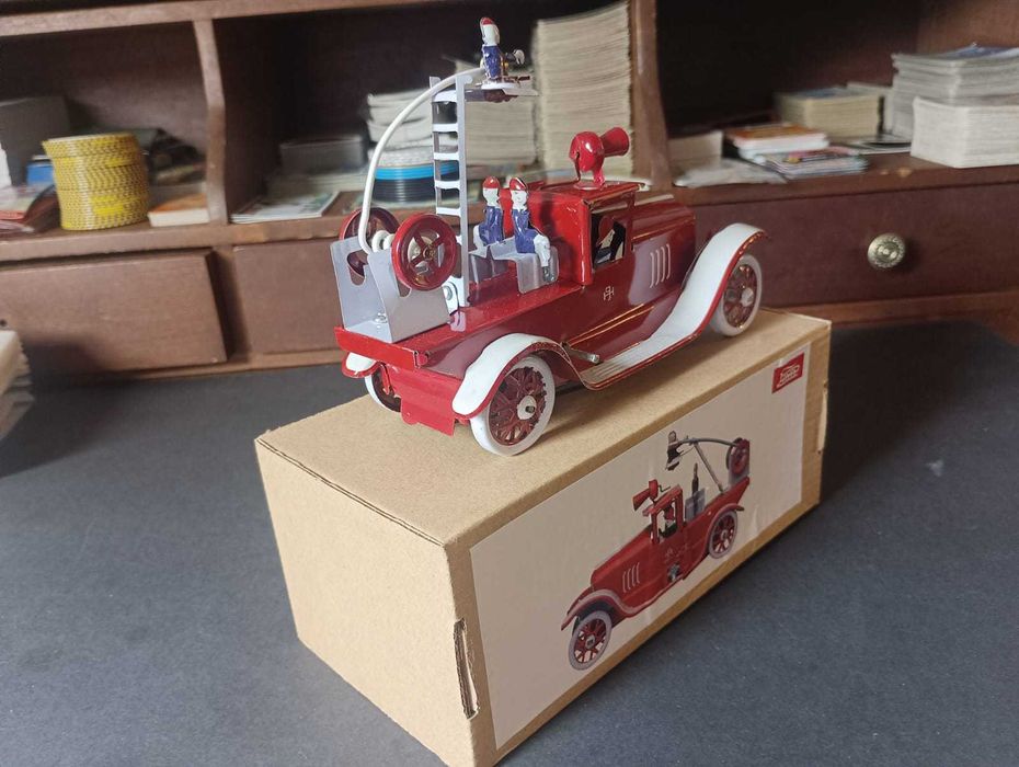 Brinquedo Carro dos bombeiros em chapa Jaya 1905