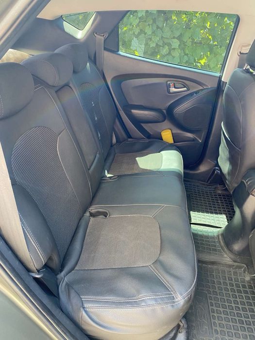 Hyundai AX35 2010