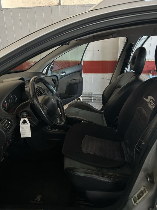 Peugeot 206 SW 1.6hdi foto 4