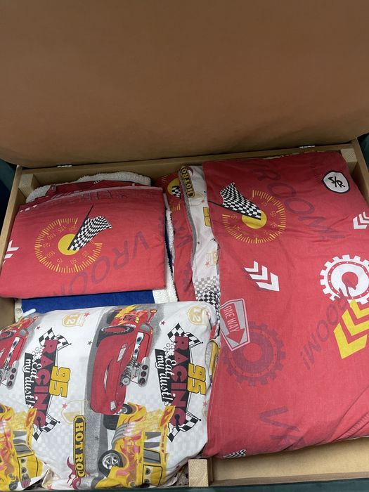 Диван малютка с подушками