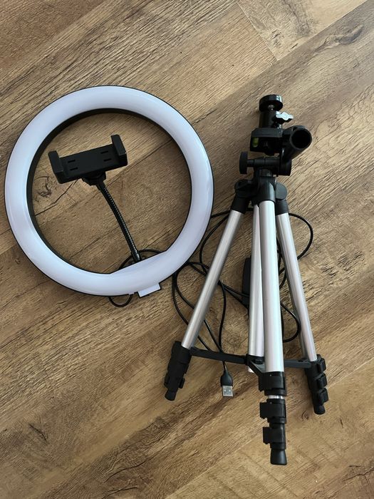кільцева лампа для телефона