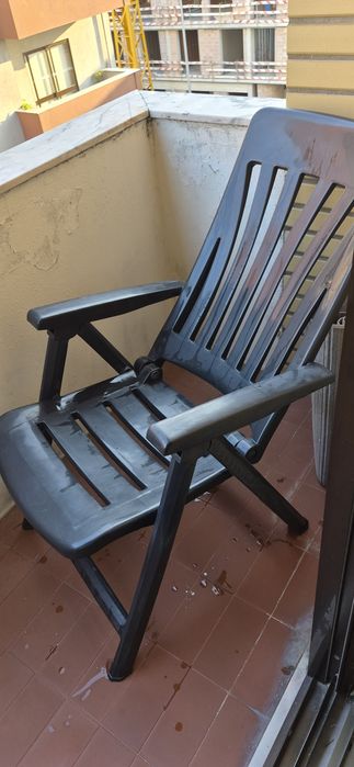 2 Cadeiras jardim com mesa apoio