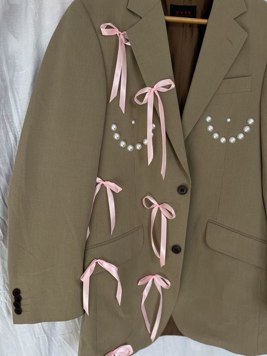 Піджак жіночий бежевий, гарно застилізований