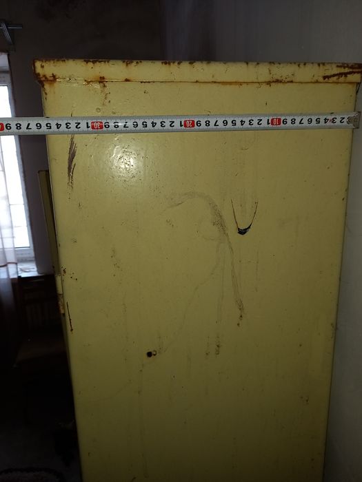 Шкаф металлический для одежды