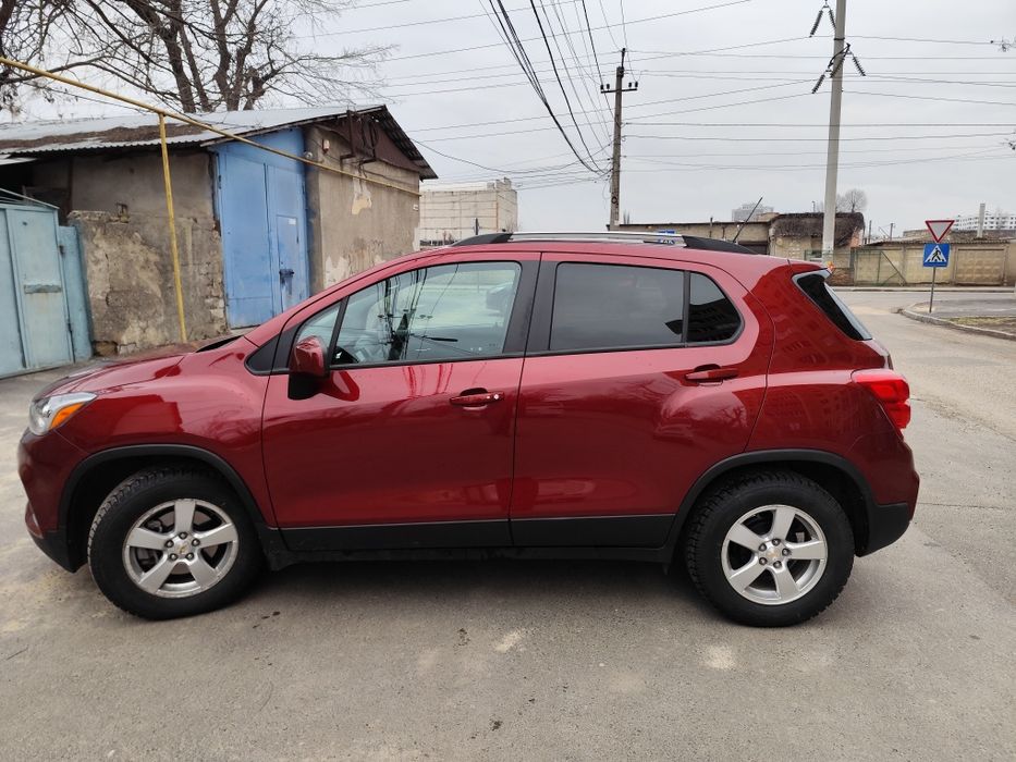 Шевроле     тракс