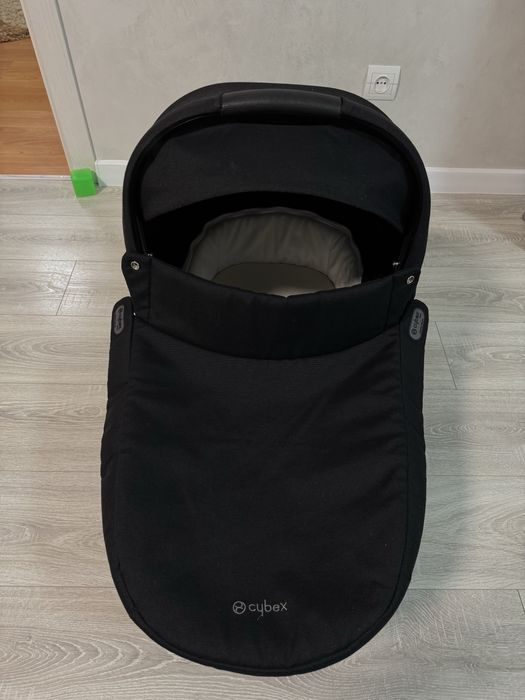 Cybex Balios S продам люльку